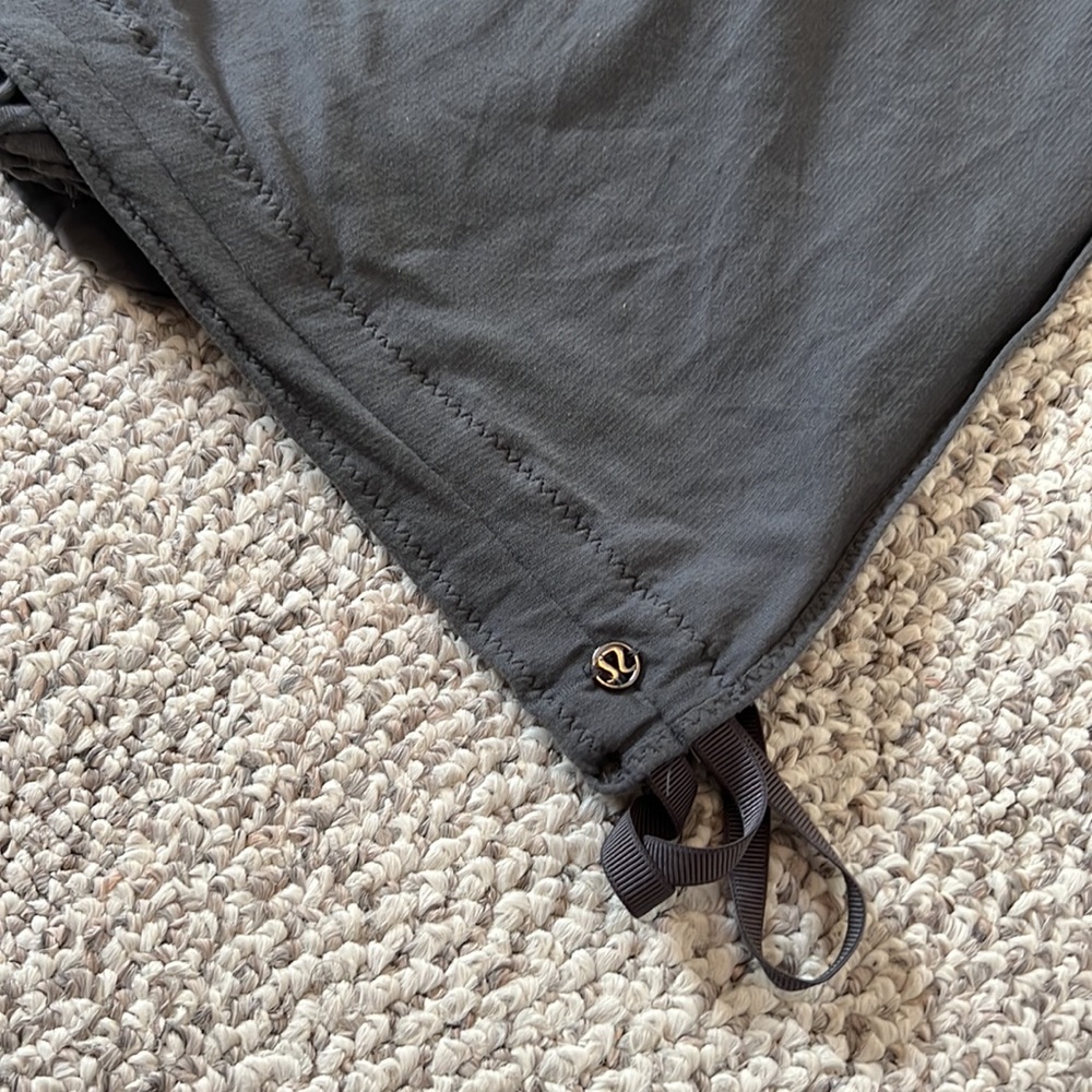 lululemon athletica Charcoal Gray Wrap Scarf